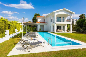 Villa Crystal